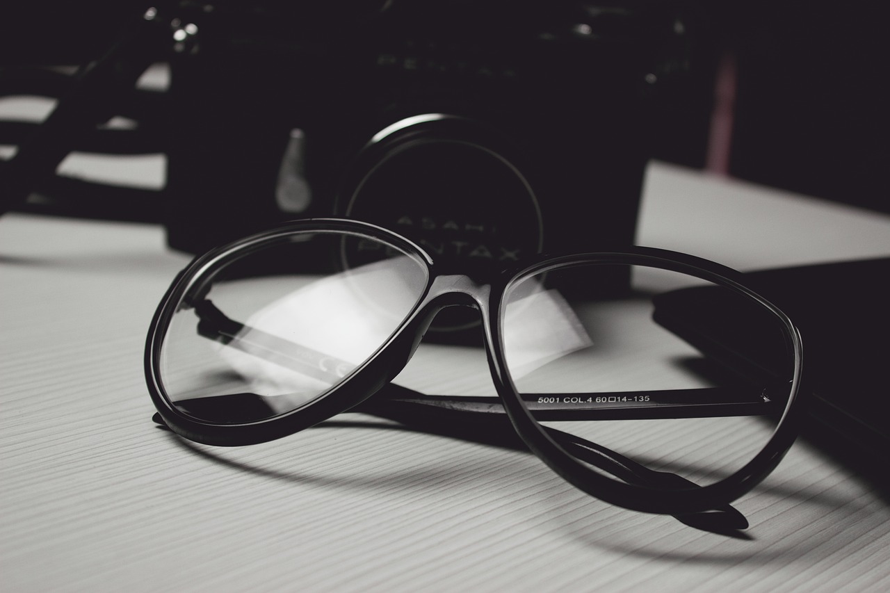 Designové obručky brýlí.